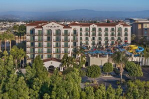 Exterior - Courtyard by Marriott Anaheim Theme Park Entrance (Anaheim)