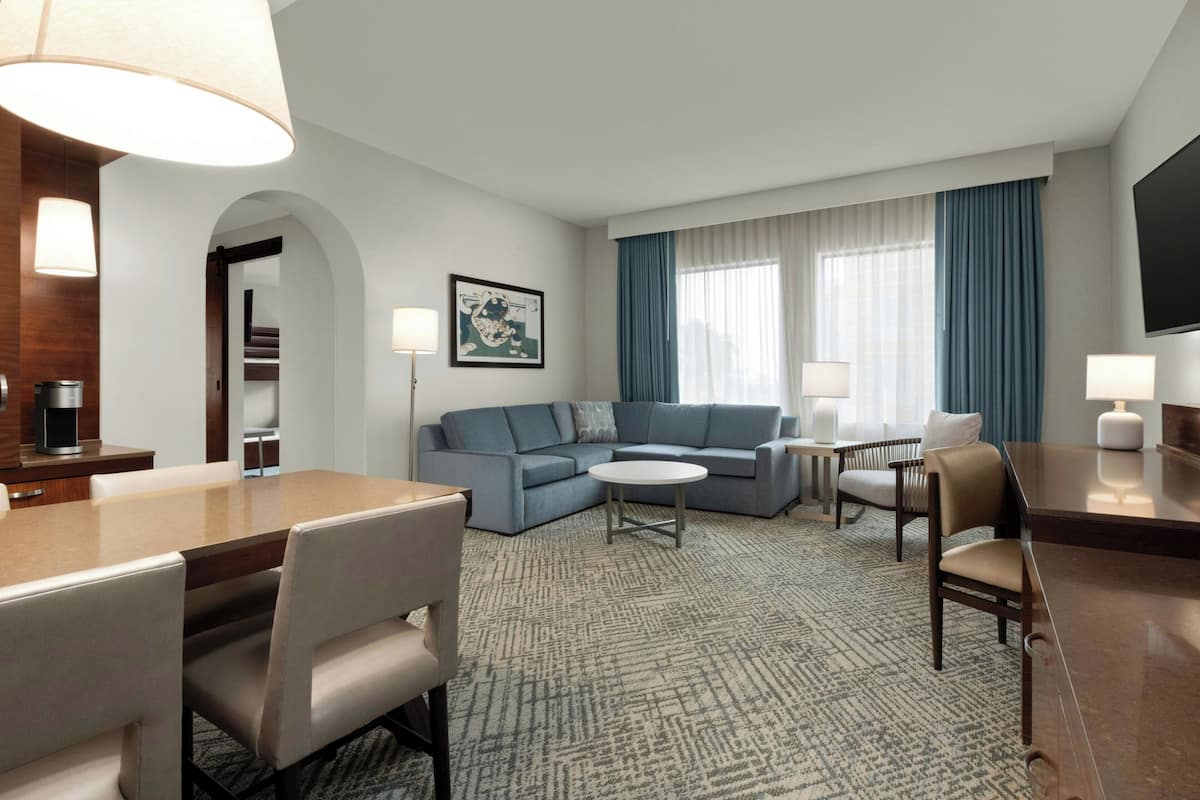 Suite, 1 Bedroom, Corner | Premium bedding, in-room safe, desk, iron/ironing board