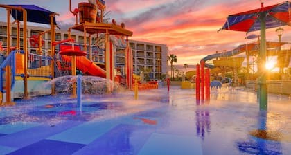 Courtyard by Marriott Anaheim Theme Park Entrance