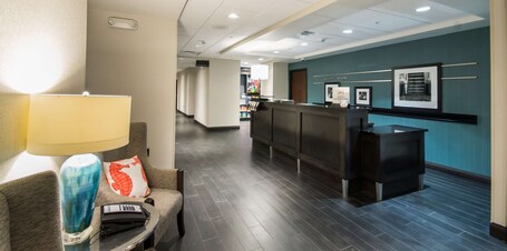 Hampton Inn Suites Orlando At SeaWorld - Image 3