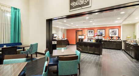 Hampton Inn Suites Orlando At SeaWorld - Image 31