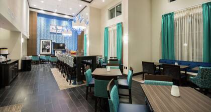 Hampton Inn & Suites Orlando At SeaWorld