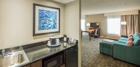 Hampton Inn Suites Orlando At SeaWorld - Image 5