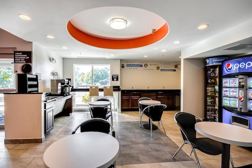 Motel 6 Allentown, PA