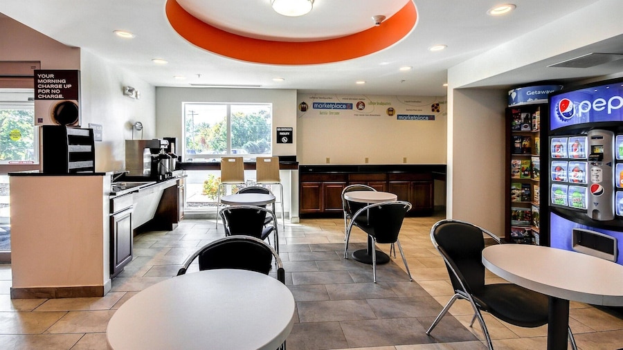 Motel 6 Allentown, PA