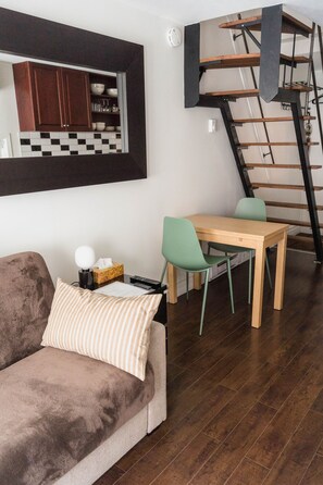 Cottage, kamar mandi pribadi | Kedap suara, setrika/meja setrika, Wi-Fi gratis, dan seprai linen