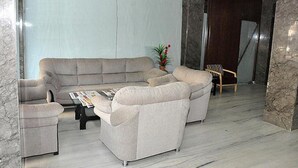Lobby sitting area - Hotel Grand Ambience (Ahmedabad)