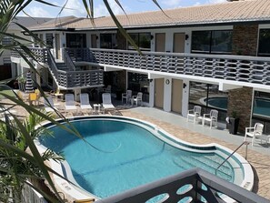 Pool - Ocean Villas Of Deerfield (Deerfield Beach)