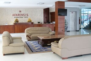 Lobby sitting area - Afarensis International Hotel (Addis Ababa)