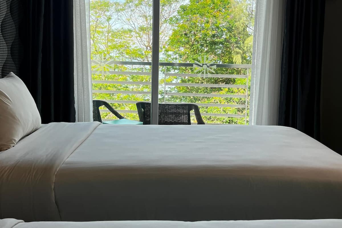 minibar, in-room safe, individually furnished, desk