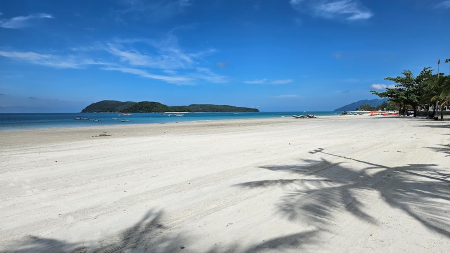 Cenang Plaza Beach Hotel