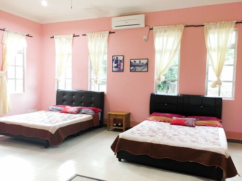 Kapal Terbang Guest House