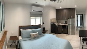 Studio Deluks, 1 Tempat Tidur Queen | 1 kamar tidur, brankas, Wi-Fi gratis, dan seprai linen