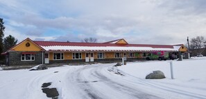 Exterior - Middlebury Sweets Motel (Middlebury)