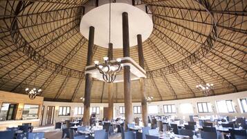 Breakfast, lunch, dinner served; pool views