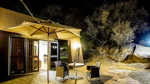 Breakfast, lunch and dinner served  - Sun Karros Daan Viljoen (Windhoek)