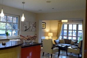 ทีวีจอแบน