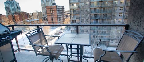 Executive-sviitti, 1 makuuhuone, terassi, kaupunkinäköala | Terassi/patio