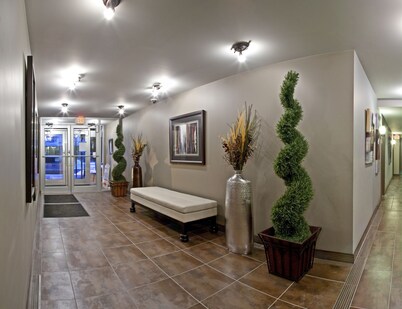 Corporate Suites of Calgary - Eightwelve