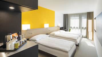Business Triple Room | Premium bedding, down duvets, minibar, in-room safe