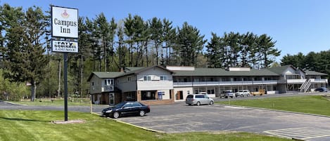 واجهة المنشأة