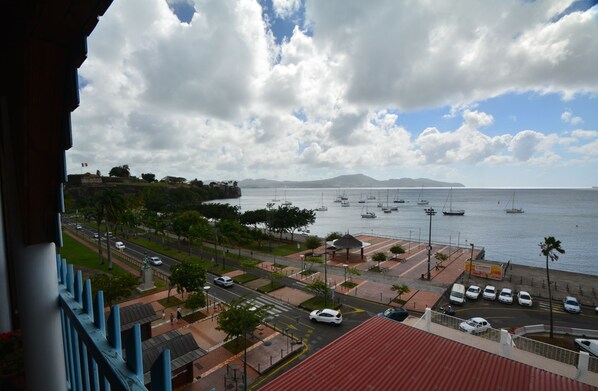 Free cribs/infant beds, rollaway beds, free WiFi, bed sheets