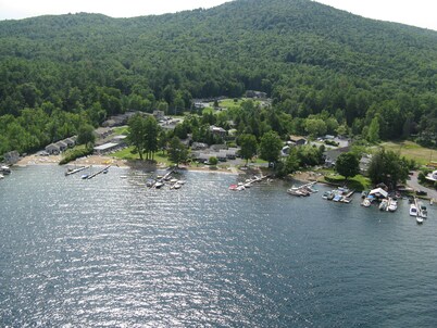 Hill View Motel and Cottages