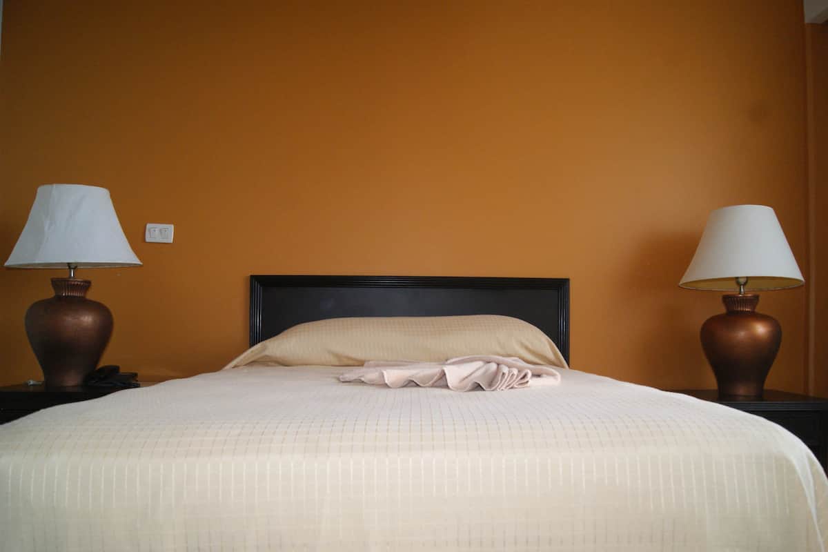 Chambre Standard Double ou avec lits jumeaux, 1 chambre | Literie de qualité supérieure, coffres-forts dans les chambres