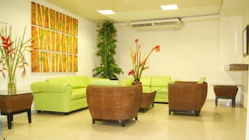 Sala de estar en el lobby