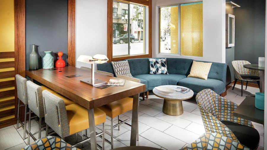 Staypineapple, Hotel Z, Gaslamp San Diego