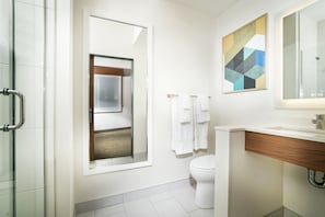 Designer-hygieniatuotteet, hiustenkuivaaja, kylpytakit, pyyhkeet