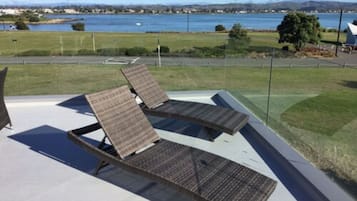 Suite Studio Premium, 1 chambre, balcon, vue océan | Terrasse/Patio