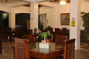 Breakfast, lunch and dinner served  - Angelyn's Dive Resort (Puerto Galera)
