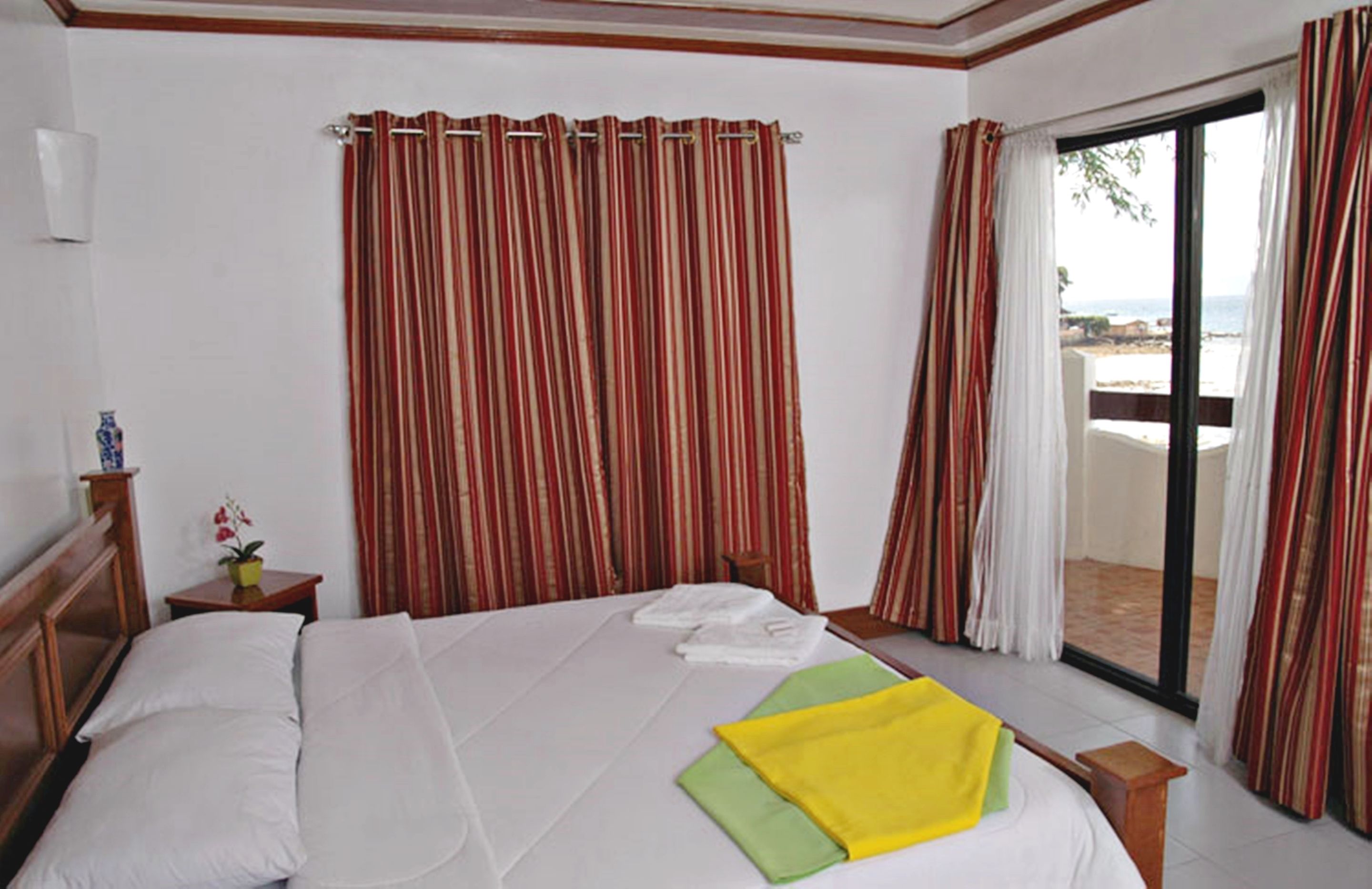 Yhden hengen superior-huone (Lodge) | Minibaari, tallelokero huoneessa, vuodevaatteet