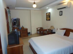 Habitación estándar doble | Minibar, escritorio, wifi gratis