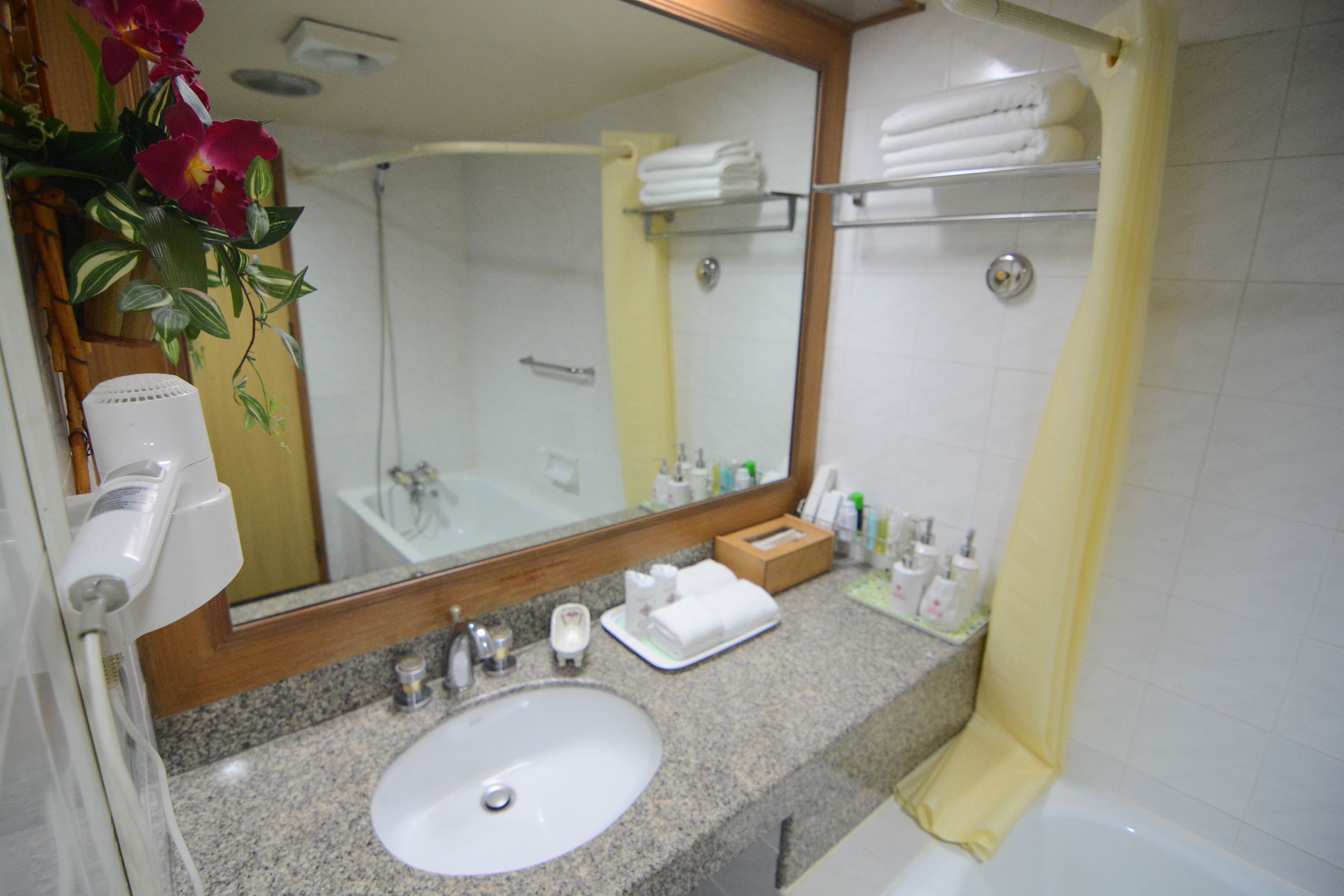 Foto - Charoen Hotel