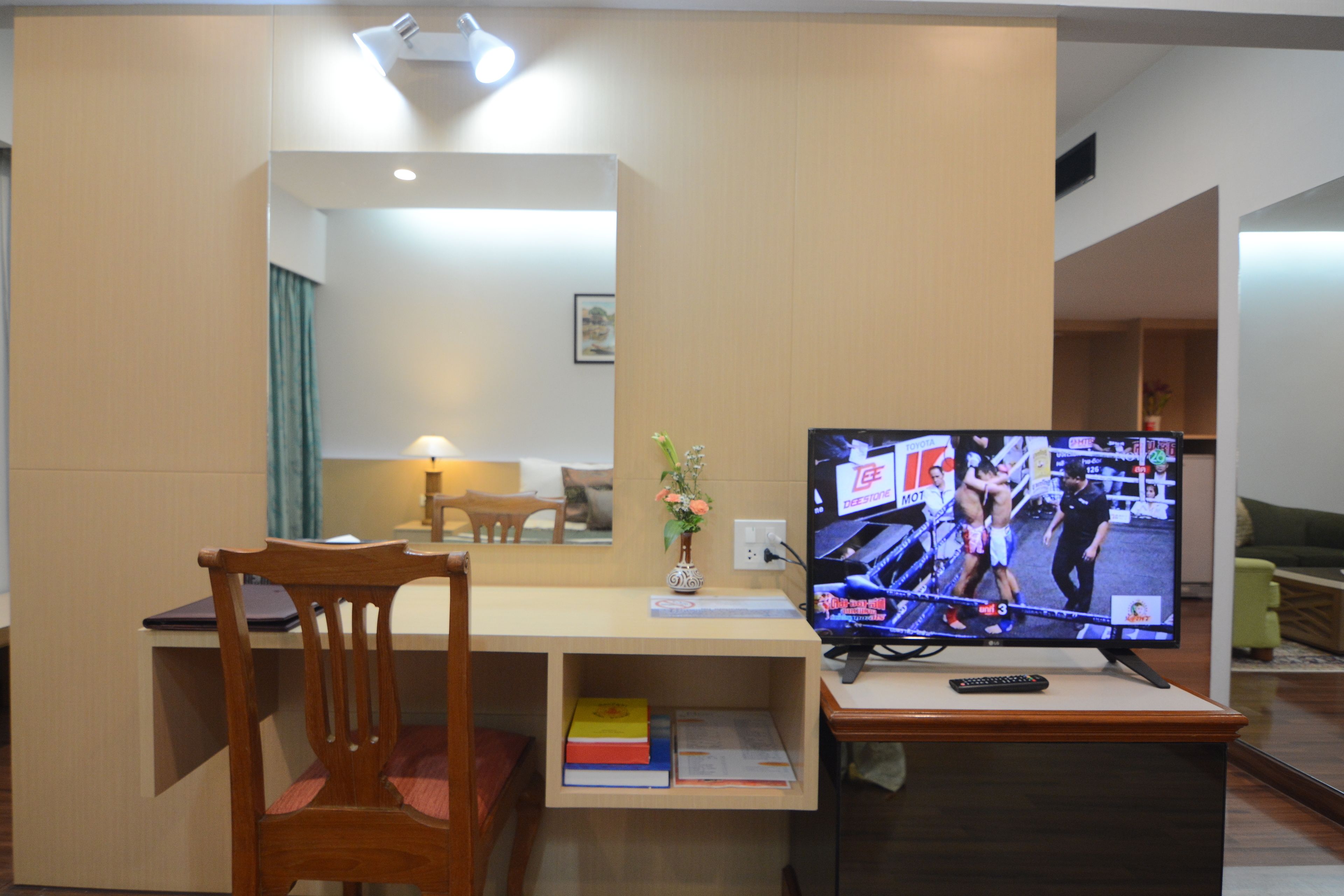 Foto - Charoen Hotel