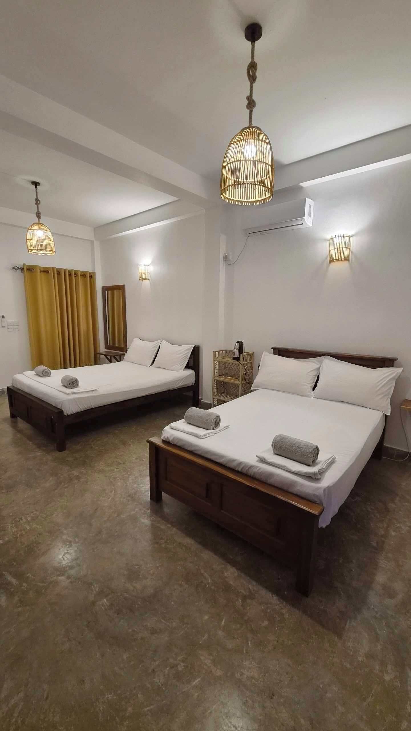 1 habitación, ropa de cama de alta calidad y escritorio 