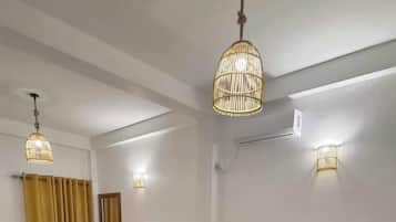 1 habitación, ropa de cama de alta calidad y escritorio