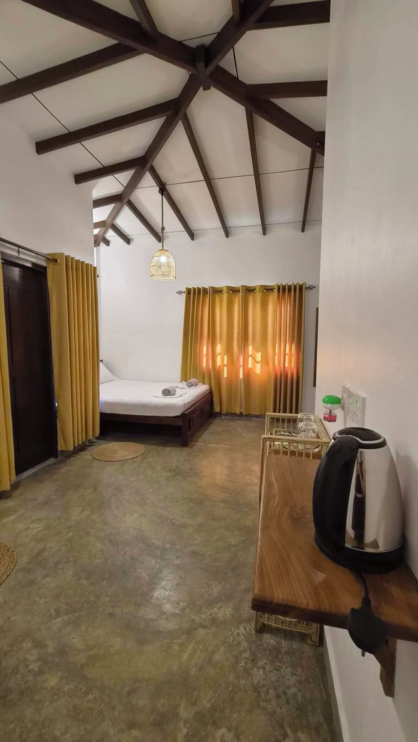 1 bedroom, premium bedding, desk, soundproofing