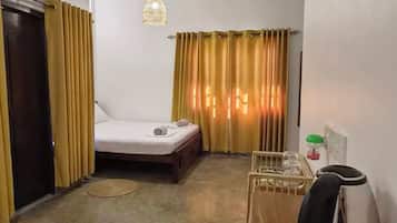 Family Room, Multiple Beds | 1 bedroom, premium bedding, desk, soundproofing
