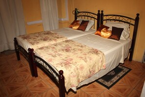 베이직 더블룸 | 1 개의 침실, 책상,  암막 커튼, 무료 WiFi