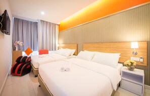 Family Room | Desk, soundproofing, iron/ironing board, free WiFi - Sovotel Boutique Hotel (Kuala Lumpur)