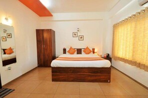In-room safe, soundproofing, iron/ironing board, rollaway beds