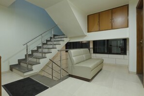 Lobby - Hotel Good Night (Ahmedabad)