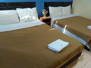 Family Room | Desk, rollaway beds, free WiFi, bed sheets - Kapit Hotel (Kuching)