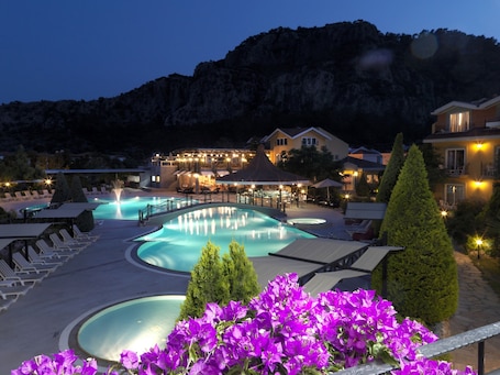 Seasonal outdoor pool, open 8:30 AM to 7 PM, pool umbrellas. Club Alla Turca