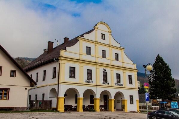 Front of property – evening/night