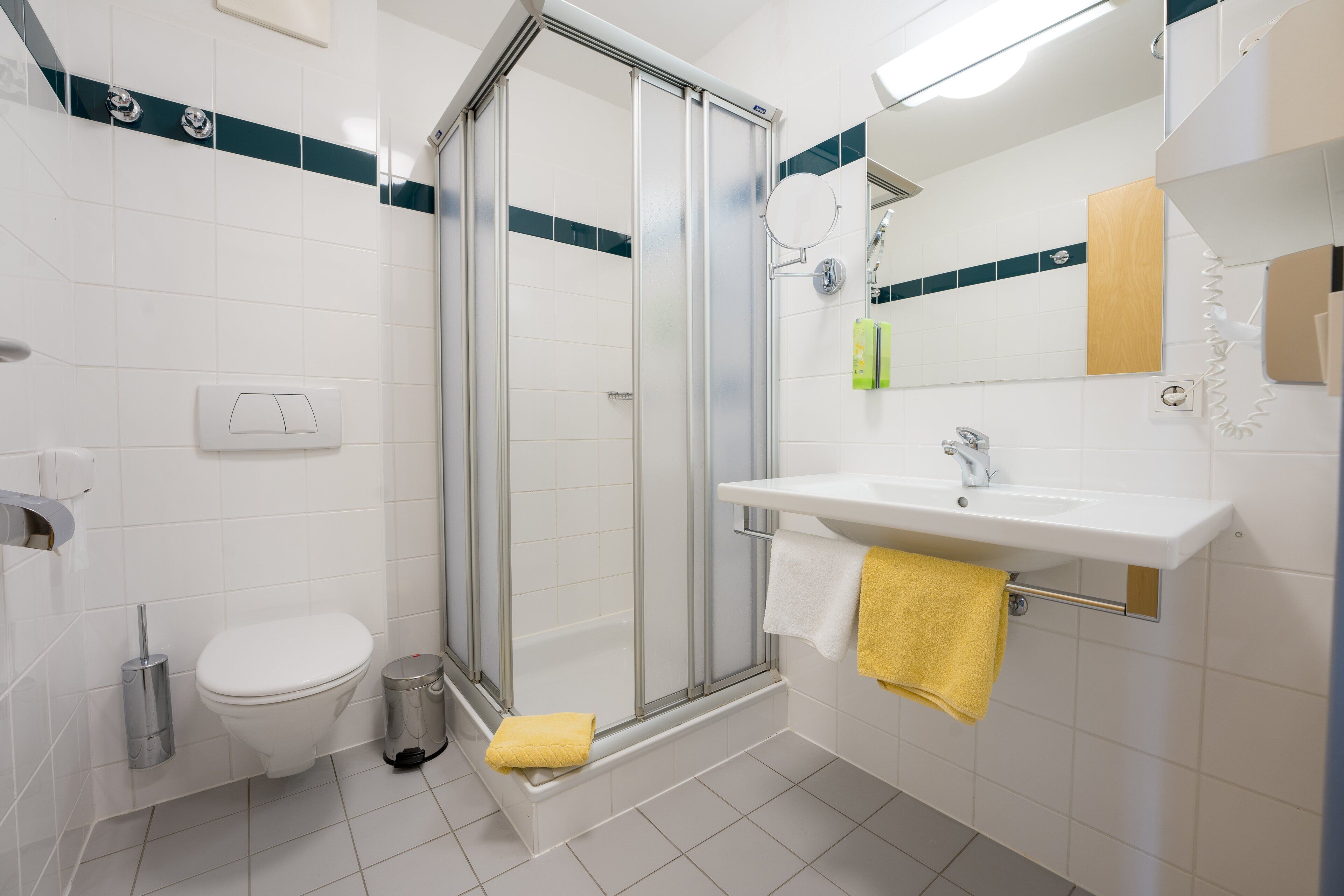classic double or twin room | bathroom | eco-friendly toiletries, hair dryer, towels