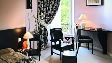 1 bedroom, in-room safe, individually decorated, individually furnished